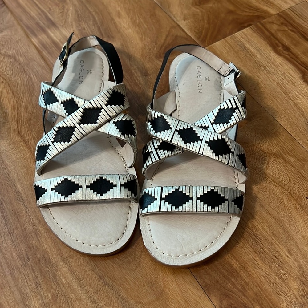 Caslon leather sandals